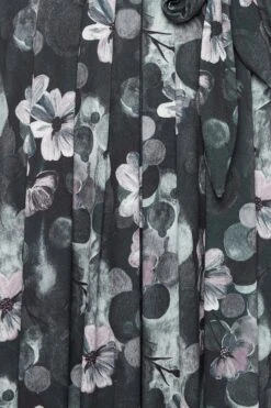 YOURS Curve Black V-Neck Floral Wrap Dress -JOICY Clothing Shop 00ab4ea9 02c4 43 302165 Z