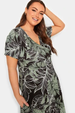 YOURS Curve Black Leaf Print V-Neck Midaxi Dress 8 YOURS Curve Black Leaf Print V-Neck Midaxi Dress -JOICY Clothing Shop 04d4e4bd d00a 4a 302227 D