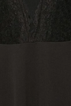 YOURS LONDON Curve Black Lace Plunge Skater Dress -JOICY Clothing Shop 0b5e6b69 3550 47 161905 Z