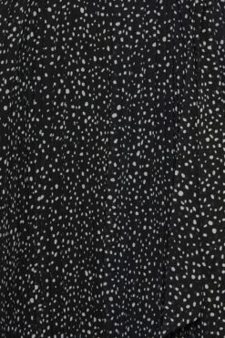YOURS LONDON Curve Black Spot Print Pleated Maxi Dress 9 YOURS LONDON Curve Black Spot Print Pleated Maxi Dress -JOICY Clothing Shop 15ed0fef 864b 41 162083 Z