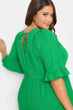 YOURS Curve Green Textured Smock Midi Dress 9 YOURS Curve Green Textured Smock Midi Dress -JOICY Clothing Shop 2574fe0e 44d4 4e 137507 D