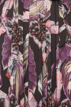 YOURS Curve Black Leaf Print Wrap Dress -JOICY Clothing Shop 2e3839f8 793a 4b 301989 Z