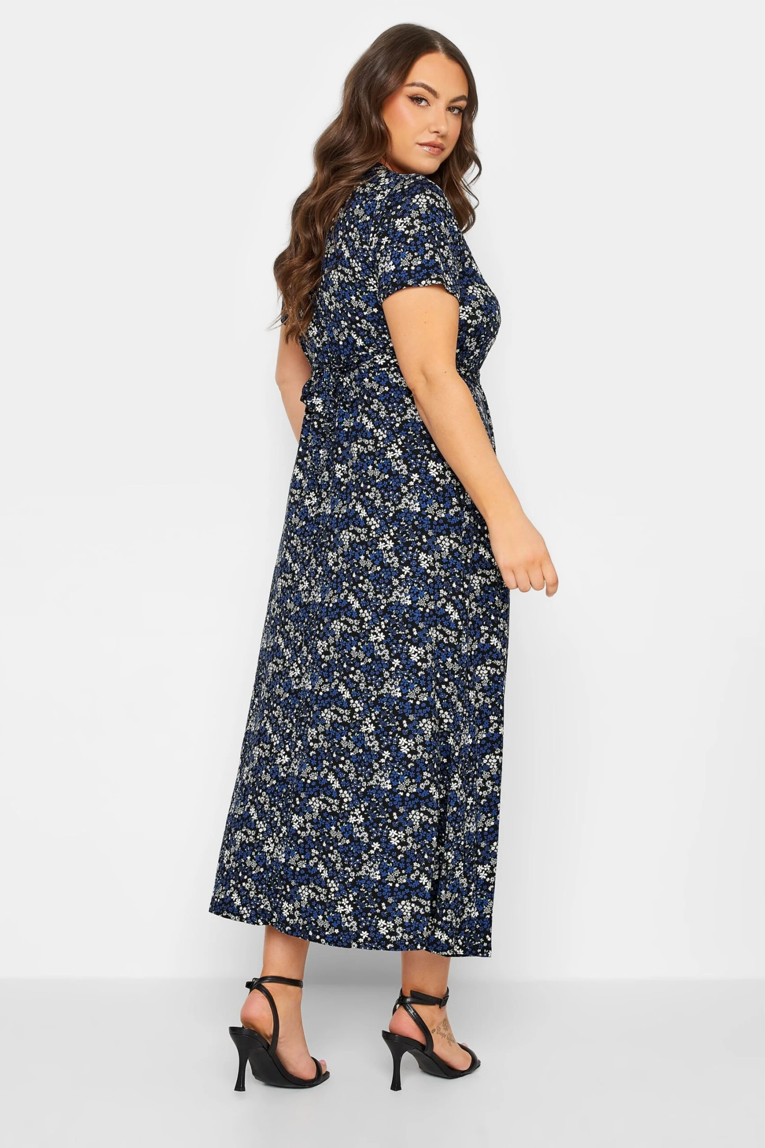 YOURS Curve Navy Blue Ditsy Print Wrap Front Tie Maxi Dress 2 YOURS Curve Navy Blue Ditsy Print Wrap Front Tie Maxi Dress - Image 2