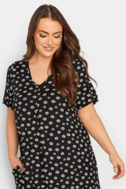 LIMITED COLLECTION Curve Black Daisy Pleat Front Maxi Dress -JOICY Clothing Shop 4919339b 0352 40 214475 D