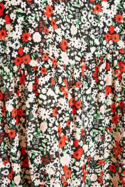 LIMITED COLLECTION Curve Black Ditsy Print Midaxi Smock Dress 9 LIMITED COLLECTION Curve Black Ditsy Print Midaxi Smock Dress -JOICY Clothing Shop 53569c9a 2bd3 42 217011 S