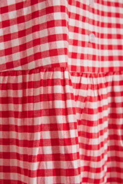 LIMITED COLLECTION Curve Red Gingham Dipped Hem Smock Dress 9 LIMITED COLLECTION Curve Red Gingham Dipped Hem Smock Dress -JOICY Clothing Shop 58e9734f 961a 44 214400 Z