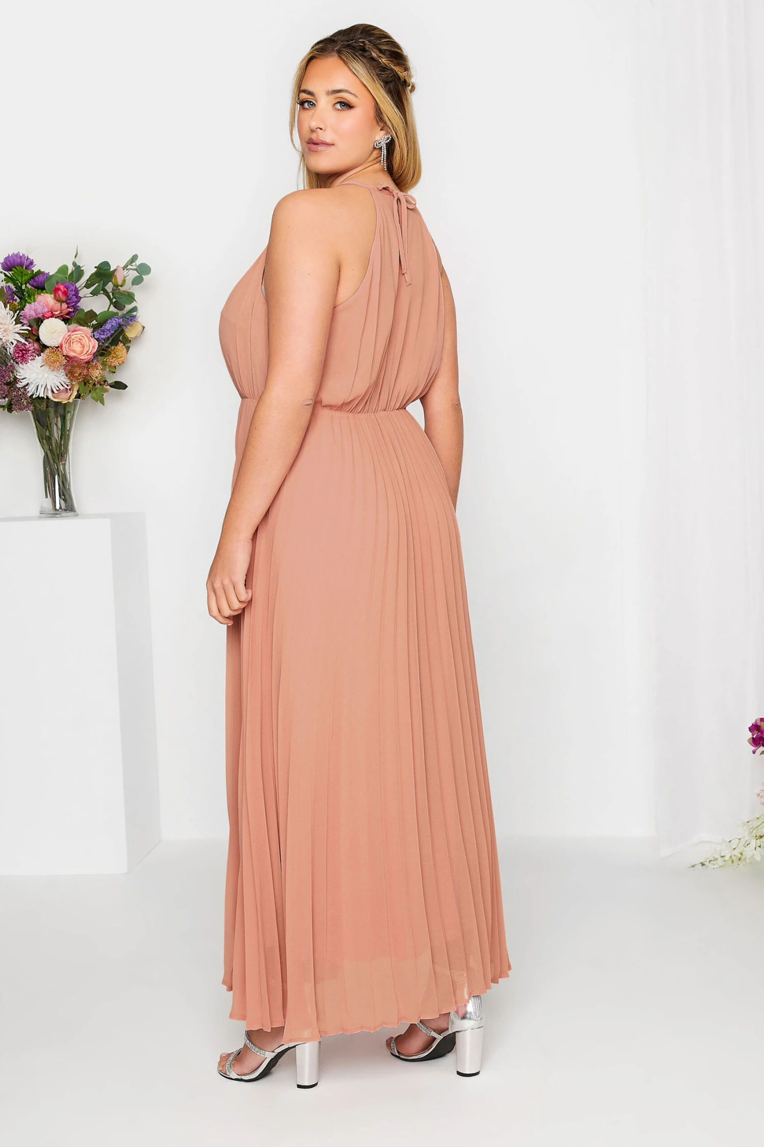 YOURS LONDON Curve Pink Pleated Maxi Dress 2 YOURS LONDON Curve Pink Pleated Maxi Dress - Image 2