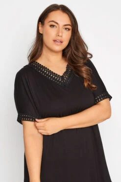YOURS Curve Black Contrast Trim Tunic Dress -JOICY Clothing Shop 663a2f83 e2f3 48 300736 D
