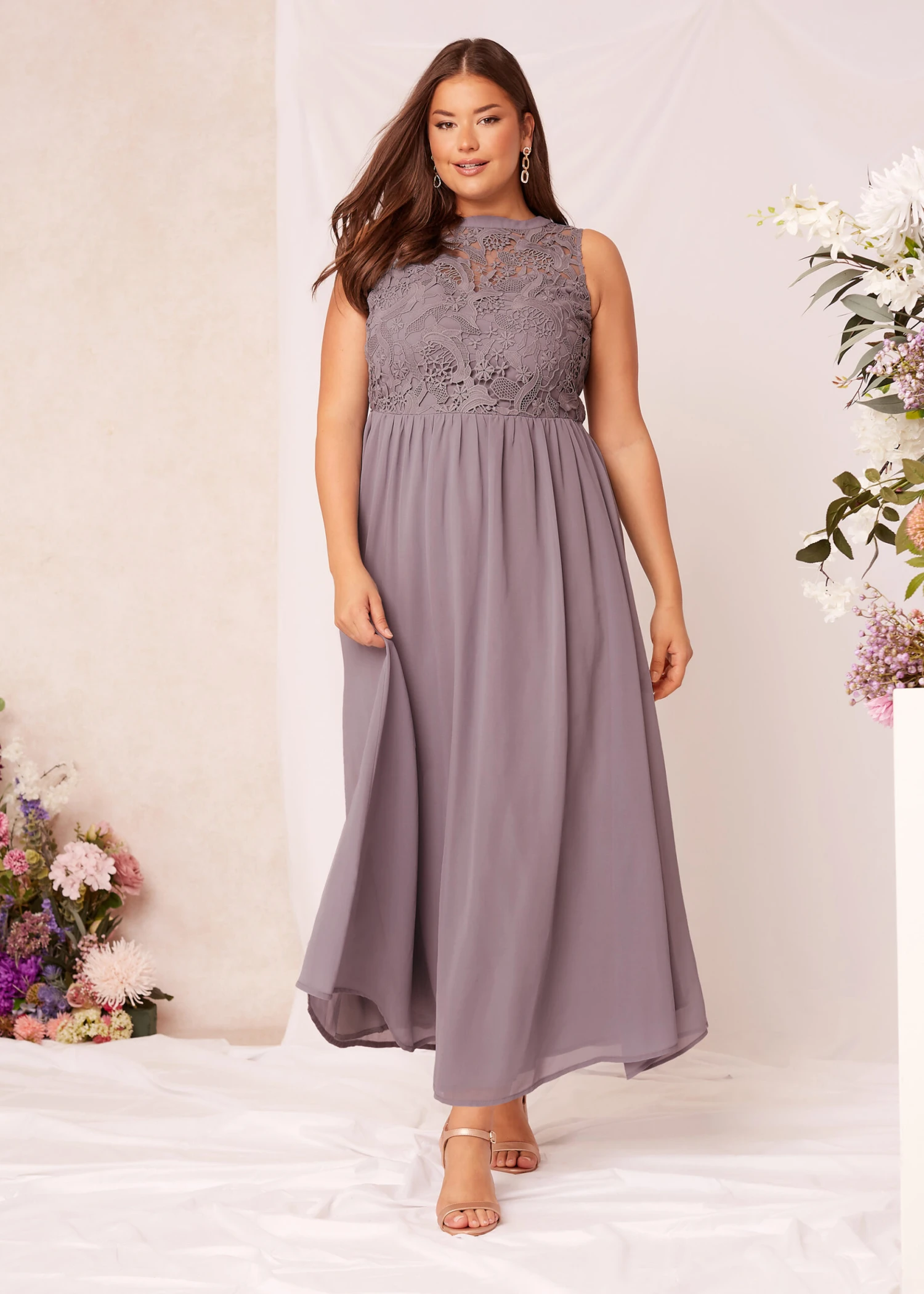 YOURS LONDON Curve Purple Lace Front Chiffon Maxi Dress 4 YOURS LONDON Curve Purple Lace Front Chiffon Maxi Dress - Image 4