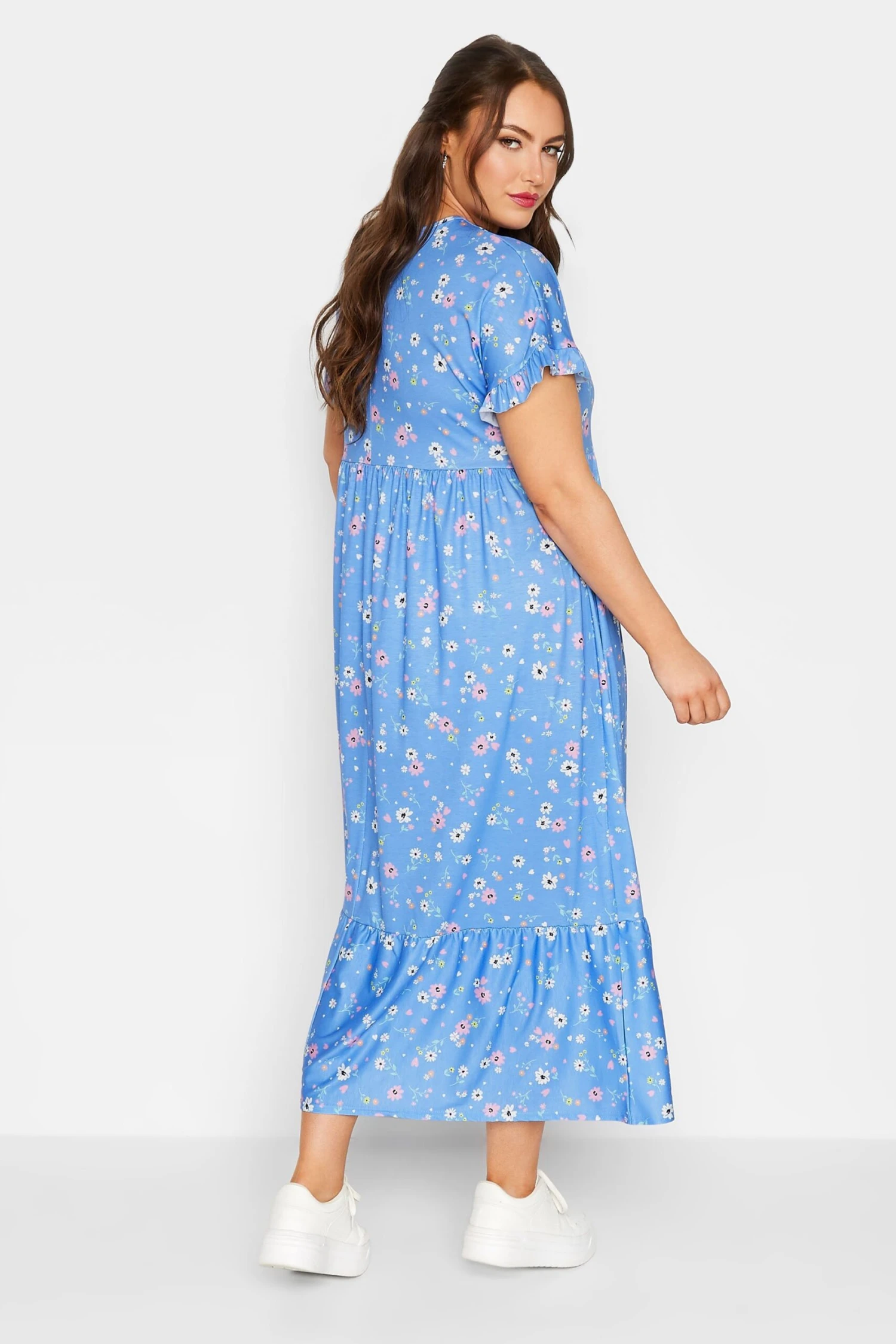 LIMITED COLLECTION Curve Blue Ditsy Print Frill Sleeve Maxi Dress 2 LIMITED COLLECTION Curve Blue Ditsy Print Frill Sleeve Maxi Dress - Image 2