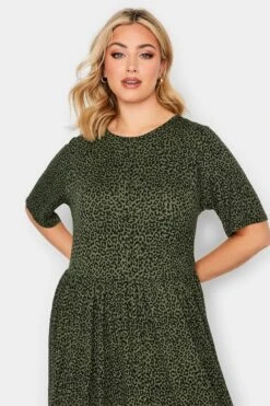 YOURS Curve Green Leopard Print Midi Smock Dress -JOICY Clothing Shop 7f1ae47c 923b 4e 137563 D