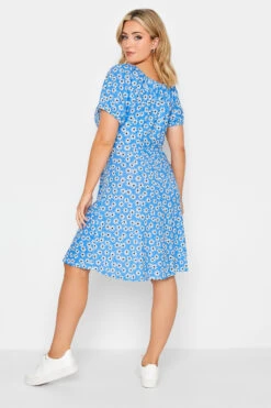 YOURS PETITE Curve Blue Daisy Print Ruched Front Dress -JOICY Clothing Shop 87b9e2f7 d3a8 40 174547 C