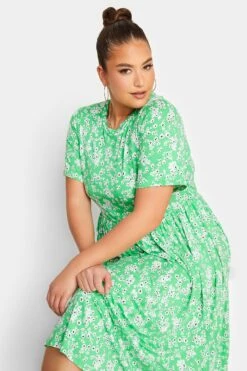 YOURS Curve Bright Green Ditsy Floral Smock Dress -JOICY Clothing Shop 8b1acfcf 4780 43 302232 D