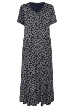 YOURS Curve Navy Blue Heart Print Maxi Dress 10 YOURS Curve Navy Blue Heart Print Maxi Dress -JOICY Clothing Shop 9a9e1d27 1f34 43 302056 X
