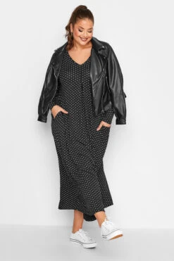 LIMITED COLLECTION Curve Black Polka Dot Pleat Front Dress 7 LIMITED COLLECTION Curve Black Polka Dot Pleat Front Dress -JOICY Clothing Shop a81923af 3bd4 43 215234 C