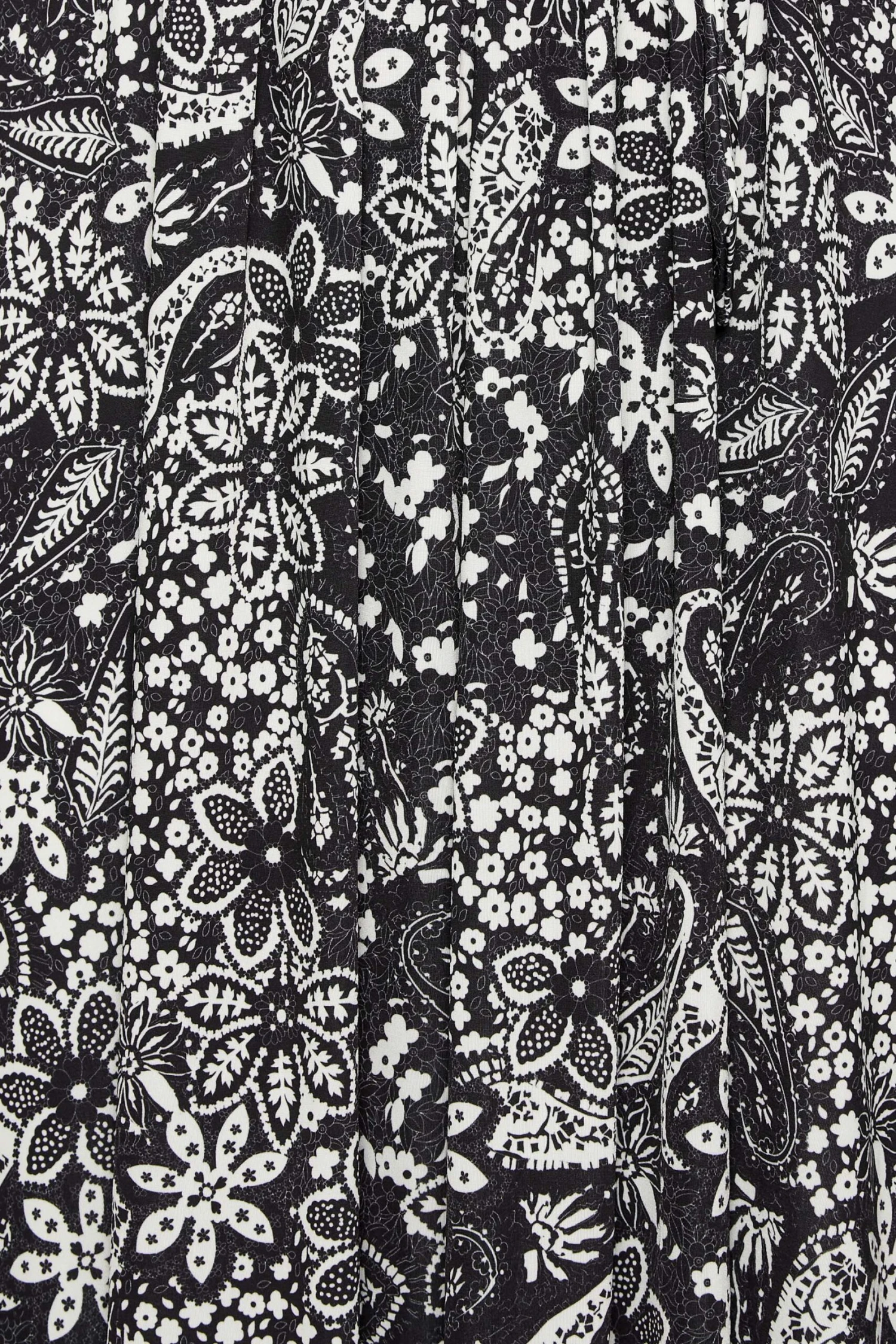YOURS Curve Black Paisley Print Wrap Maxi Dress 4 YOURS Curve Black Paisley Print Wrap Maxi Dress - Image 4