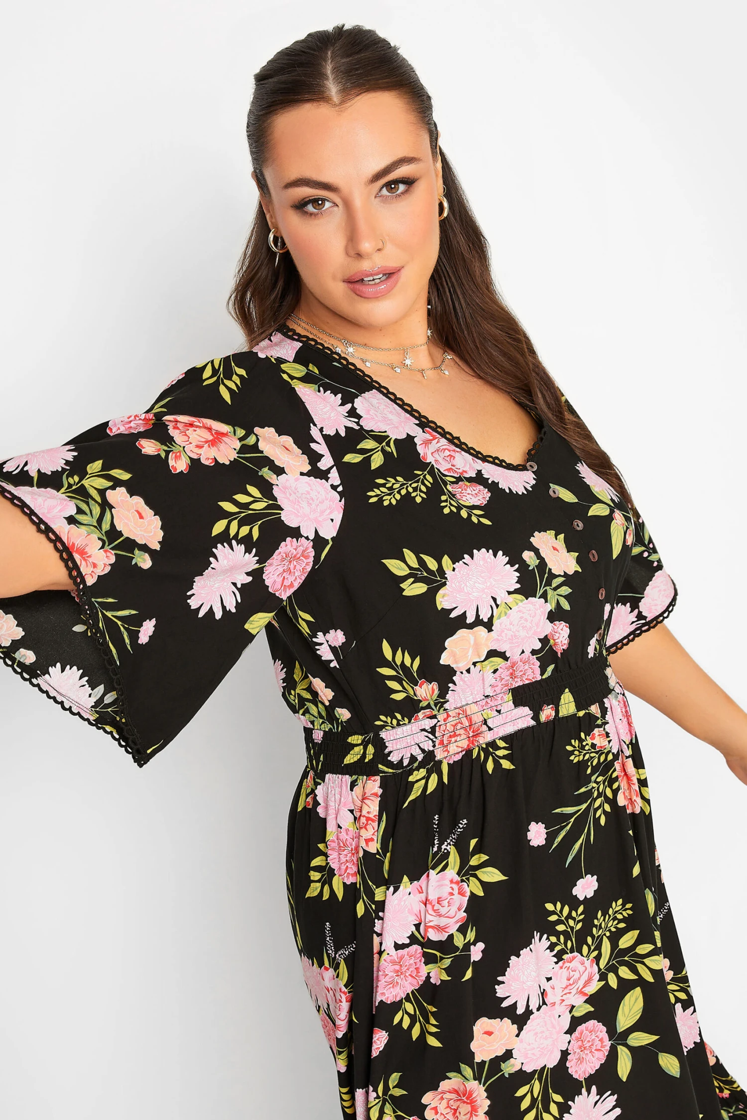YOURS Curve Black Floral Maxi Dress 4 YOURS Curve Black Floral Maxi Dress - Image 4