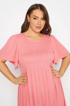 LIMITED COLLECTION Curve Coral Pink Crinkle Angel Sleeve Dress -JOICY Clothing Shop b092185c ee49 40 217035 D