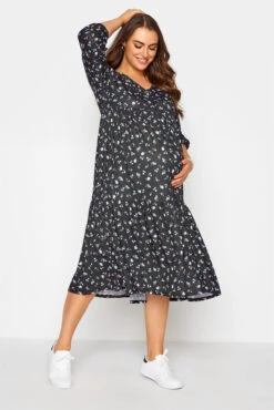 BUMP IT UP MATERNITY Curve Black Ditsy Floral Smock Dress