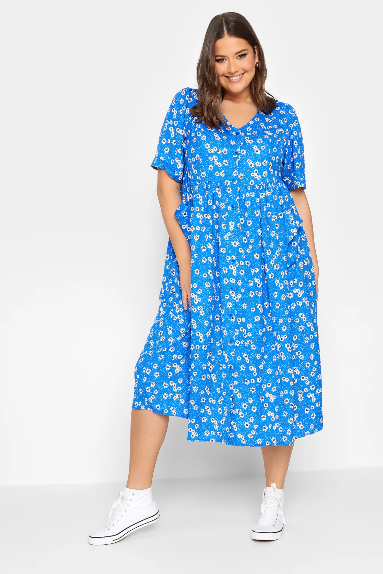 YOURS Curve Blue Daisy Print Smock Dress 1 YOURS Curve Blue Daisy Print Smock Dress