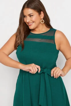 YOURS LONDON Curve Green Mesh Panel Skater Dress -JOICY Clothing Shop dc96755a cd10 44 161626 D