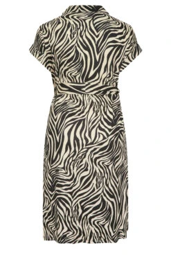 YOURS Curve Black & White Zebra Print Spilt Hem Midaxi Shirt Dress 11 YOURS Curve Black & White Zebra Print Spilt Hem Midaxi Shirt Dress -JOICY Clothing Shop e506d942 fd75 4c 302079 Y