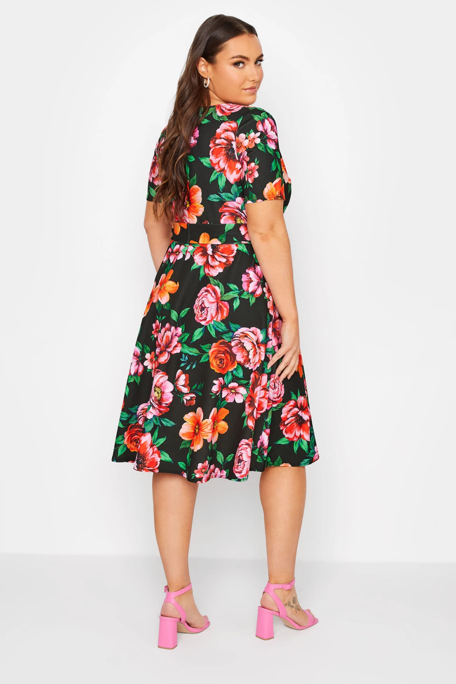 YOURS LONDON Curve Black & Red Floral Skater Dress 2 YOURS LONDON Curve Black & Red Floral Skater Dress - Image 2