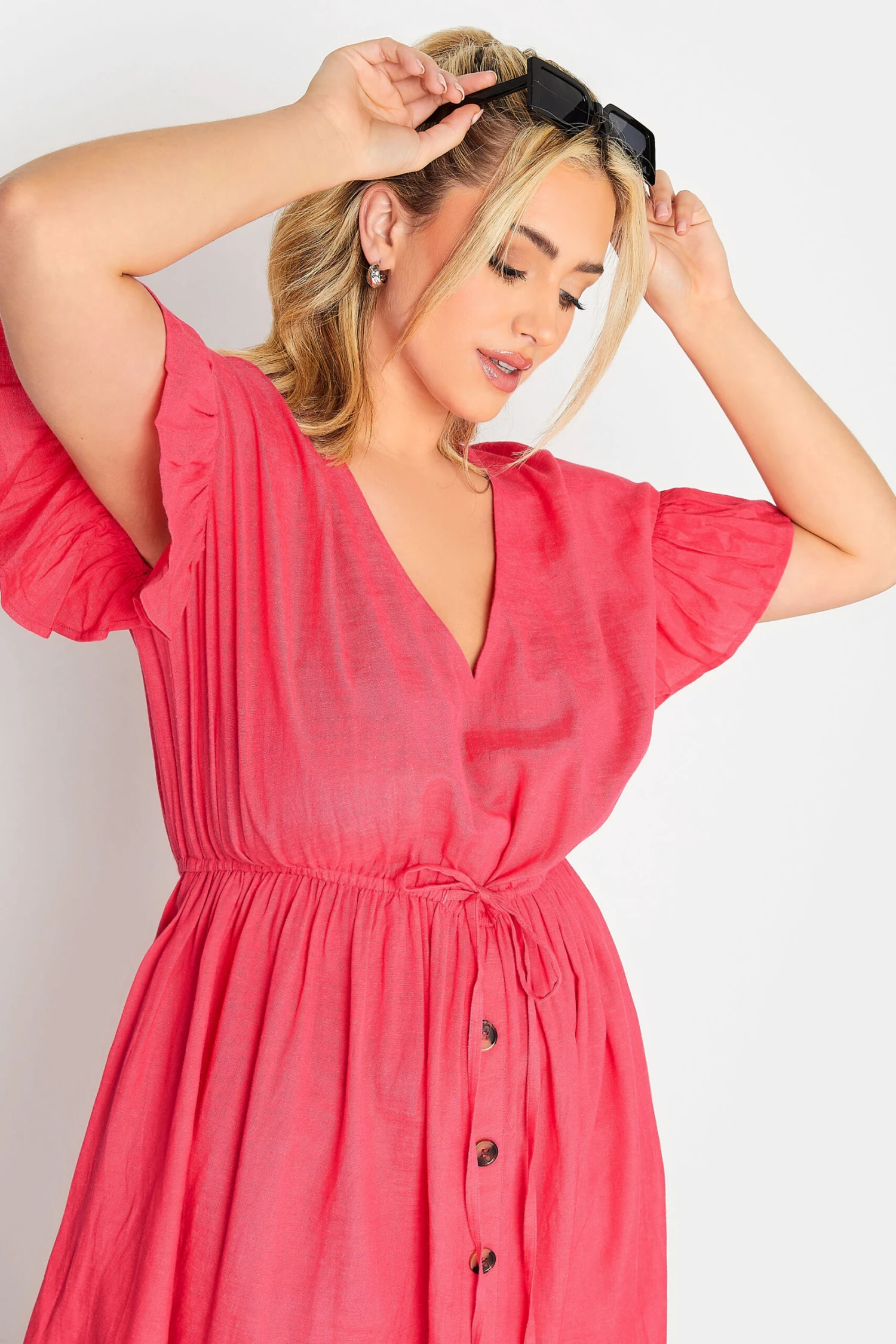 LIMITED COLLECTION Curve Coral Pink Frill Sleeve Cotton Maxi Dress 3 LIMITED COLLECTION Curve Coral Pink Frill Sleeve Cotton Maxi Dress - Image 3