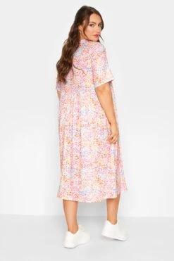 LIMITED COLLECTION Curve White Animal Print Midaxi Smock Dress -JOICY Clothing Shop f1342c81 6192 4b 215706 C