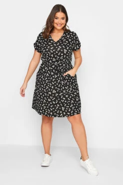 YOURS Curve Black Daisy Print Cotton T-Shirt Dress