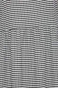 YOURS Curve Black Gingham Textured Smock Midi Dress 11 YOURS Curve Black Gingham Textured Smock Midi Dress -JOICY Clothing Shop f71b4532 f5d9 41 137516 Z