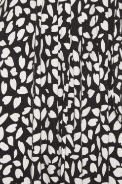 YOURS Curve Black Animal Print Maxi Dress -JOICY Clothing Shop fb56047b 4845 4d 302059 Z